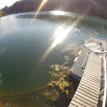 Between Fiords And Lakes 아파트 *